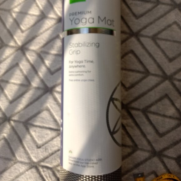 Yoga Mat Gaiam - Picture 3 of 6